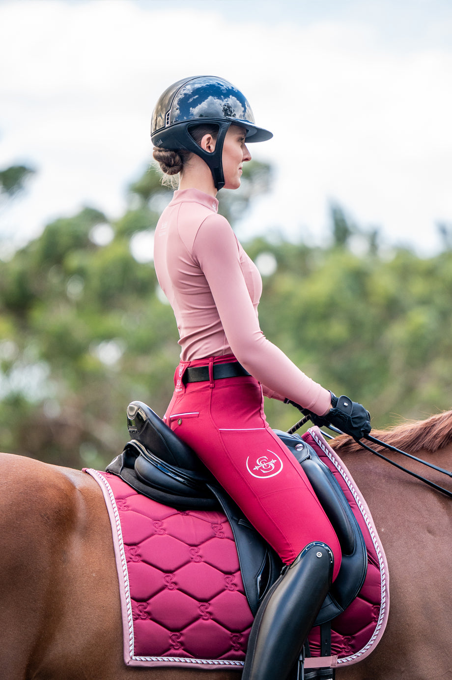 Sculpt Performance Hybrid Breeches: Ruby Red